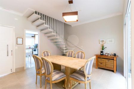 Casa à venda com 3 quartos, 155m² em Vila Monumento, São Paulo