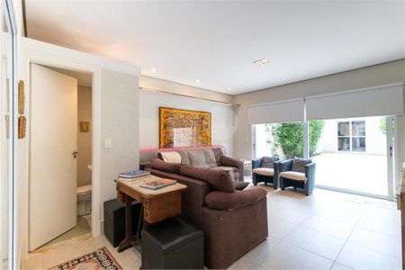 Casa à venda com 3 quartos, 155m² em Vila Monumento, São Paulo