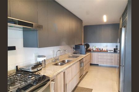 Apartamento à venda com 180m², 3 quartos e 2 vagas