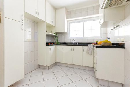 Casa à venda com 170m², 3 quartos e 4 vagas