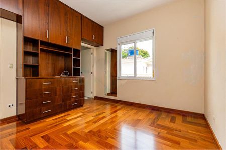 Casa à venda com 170m², 3 quartos e 4 vagas