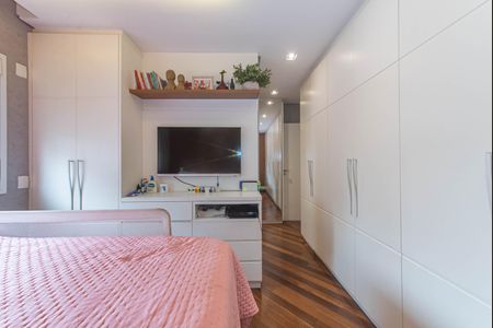 Apartamento à venda com 93m², 3 quartos e 2 vagas Apartamento à venda com 93m², 3 quartos e 2 vagasSuite