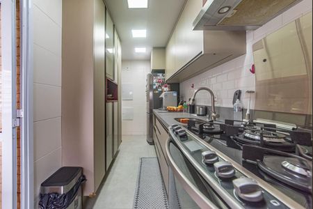 Apartamento à venda com 93m², 3 quartos e 2 vagas Apartamento à venda com 93m², 3 quartos e 2 vagasCozinha - Lavanderia