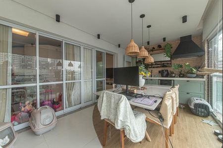 Apartamento à venda com 93m², 3 quartos e 2 vagas Apartamento à venda com 93m², 3 quartos e 2 vagasVaranda