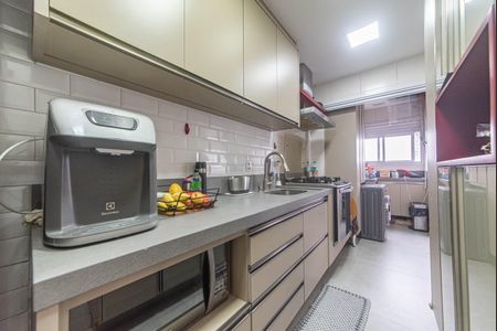Apartamento à venda com 93m², 3 quartos e 2 vagas Apartamento à venda com 93m², 3 quartos e 2 vagasCozinha - Lavanderia
