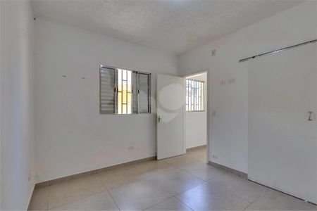 Casa à venda com 3 quartos, 160m² em Jardim Sabara, São Paulo