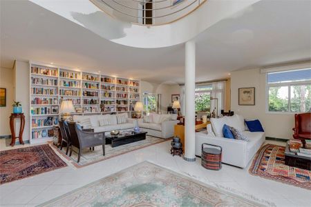 Casa à venda com 4 quartos, 900m² em Santo Amaro, São Paulo