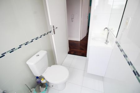 Apartamento à venda com 334m², 4 quartos e 4 vagasBanheiro 3