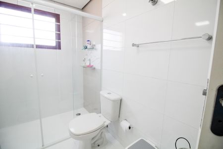 Apartamento à venda com 334m², 4 quartos e 4 vagasQuarto 2 - Suite 2 - Banheiro 2