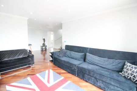 Apartamento à venda com 334m², 4 quartos e 4 vagasSala 2