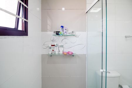 Apartamento à venda com 334m², 4 quartos e 4 vagasQuarto 2 - Suite 2 - Banheiro 2