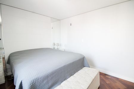 Apartamento à venda com 334m², 4 quartos e 4 vagasQuarto 2 - Suite 2