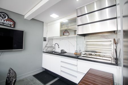 Apartamento à venda com 334m², 4 quartos e 4 vagasÁrea gourmet - Cozinha 2