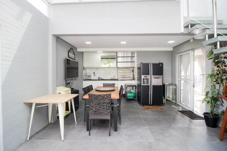 Apartamento à venda com 334m², 4 quartos e 4 vagasÁrea gourmet - Cozinha 2