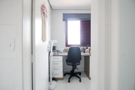 Apartamento à venda com 334m², 4 quartos e 4 vagasBanheiro 4 - Lavabo