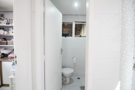 Apartamento à venda com 334m², 4 quartos e 4 vagasBanheiro 4 - Lavabo