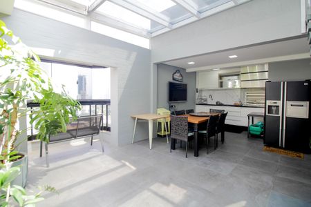 Apartamento à venda com 334m², 4 quartos e 4 vagasÁrea gourmet - Cozinha 2