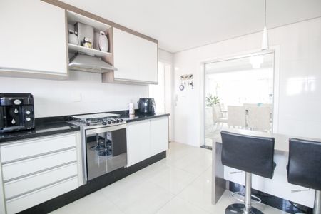 Apartamento à venda com 334m², 4 quartos e 4 vagasCozinha