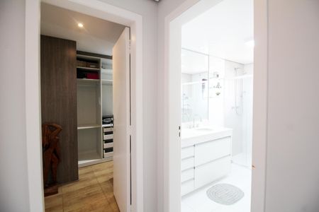 Apartamento à venda com 334m², 4 quartos e 4 vagasQuarto 2 - Suite 2