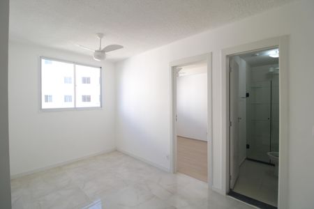 Sala de apartamento para alugar com 2 quartos, 34m² em Usina Piratininga, São Paulo