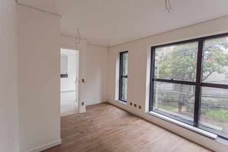 Apartamento à venda com 76m², 2 quartos e 2 vagasSuíte 1