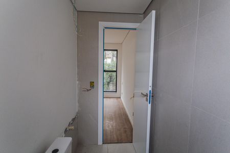 Apartamento à venda com 76m², 2 quartos e 2 vagasBanheiro da Suíte 1