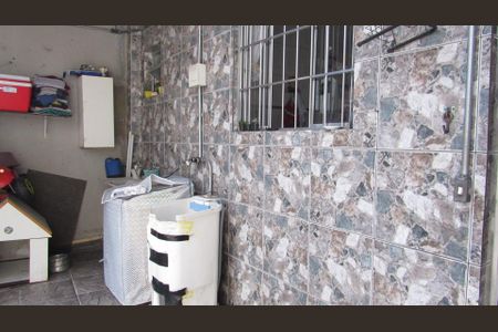 Casa para alugar com 100m², 3 quartos e 1 vagaÁrea externa - Área de Serviço