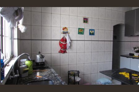 Casa para alugar com 100m², 3 quartos e 1 vagaCozinha