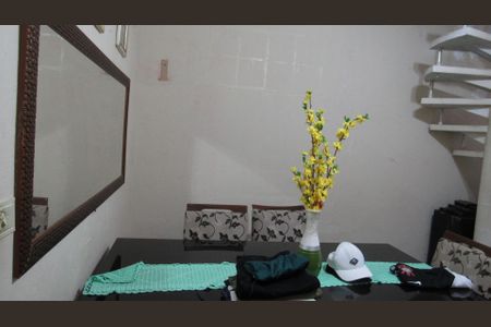 Sala 1 de casa para alugar com 3 quartos, 100m² em São Pedro, Osasco