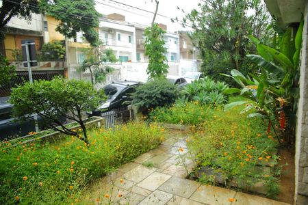 Casa à venda com 600m², 5 quartos e 6 vagasÁrea externa jardins