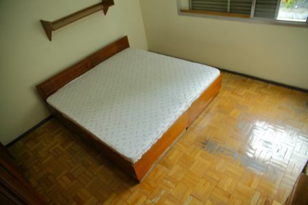 Casa à venda com 600m², 5 quartos e 6 vagasQuarto 4