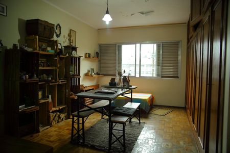 Casa à venda com 600m², 5 quartos e 6 vagasQuarto 5