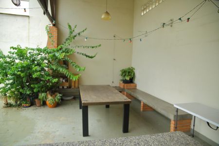 Casa à venda com 600m², 5 quartos e 6 vagasÁrea de convivência /Churrsaqueira