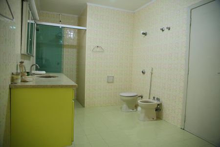 Casa à venda com 600m², 5 quartos e 6 vagasBanheiro Social