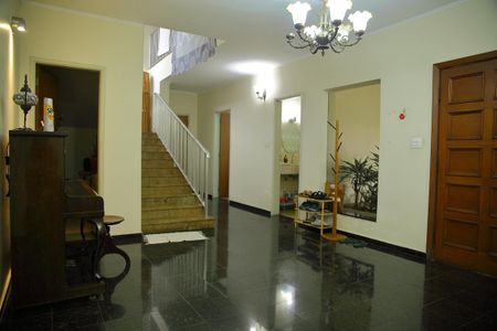 Casa à venda com 600m², 5 quartos e 6 vagasHall de entrada