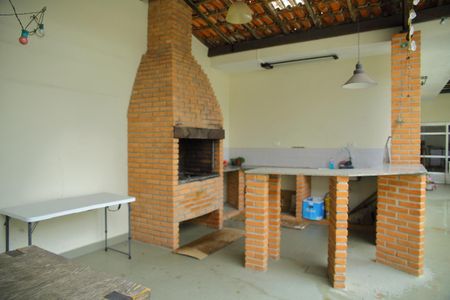 Casa à venda com 600m², 5 quartos e 6 vagasÁrea de convivência /Churrsaqueira