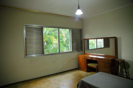 Casa à venda com 600m², 5 quartos e 6 vagasQuarto 2