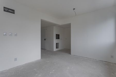 Sala de apartamento à venda com 2 quartos, 66m² em Jardim do Salso, Porto Alegre