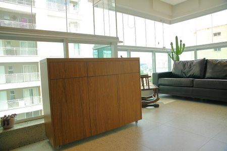Apartamento à venda com 94m², 3 quartos e 2 vagasVaranda gourmet da sala 