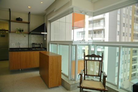 Apartamento à venda com 94m², 3 quartos e 2 vagasVaranda gourmet da sala 