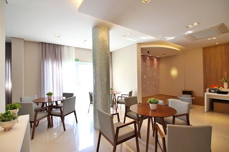 Apartamento à venda com 94m², 3 quartos e 2 vagas Apartamento à venda com 94m², 3 quartos e 2 vagasÁrea comum - Salão de festas