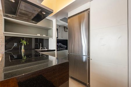 Sala/Cozinha de apartamento à venda com 1 quarto, 75m² em Cerqueira César, São Paulo