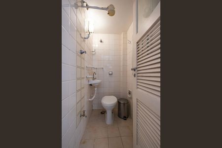 Apartamento à venda com 120m², 3 quartos e 1 vagaÁrea de Serviço - Banheiro