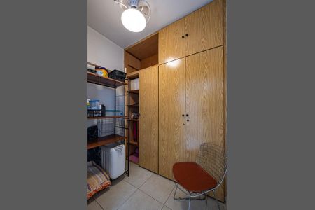 Apartamento à venda com 120m², 3 quartos e 1 vagaÁrea de Serviço - Quarto