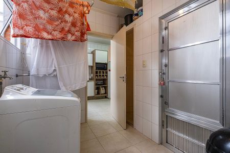 Apartamento à venda com 120m², 3 quartos e 1 vagaÁrea de Serviço