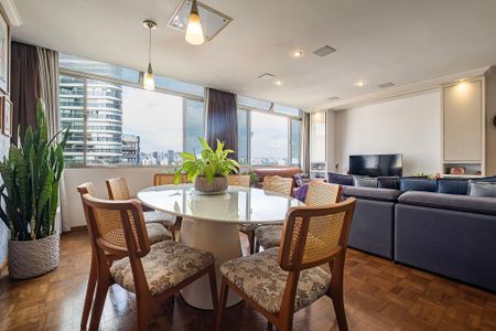 Apartamento à venda com 120m², 3 quartos e 1 vagaSala