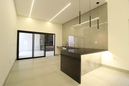 Casa para alugar com 215m², 3 quartos e 2 vagasCozinha