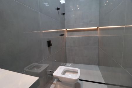 Casa para alugar com 215m², 3 quartos e 2 vagasBanheiro do Quarto 1