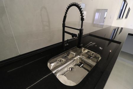 Casa para alugar com 215m², 3 quartos e 2 vagasCozinha