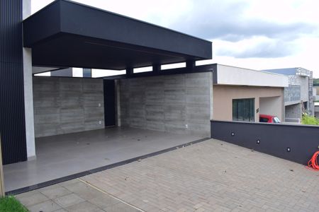 Casa de condomínio para alugar com 165m², 4 quartos e 4 vagasGaragem